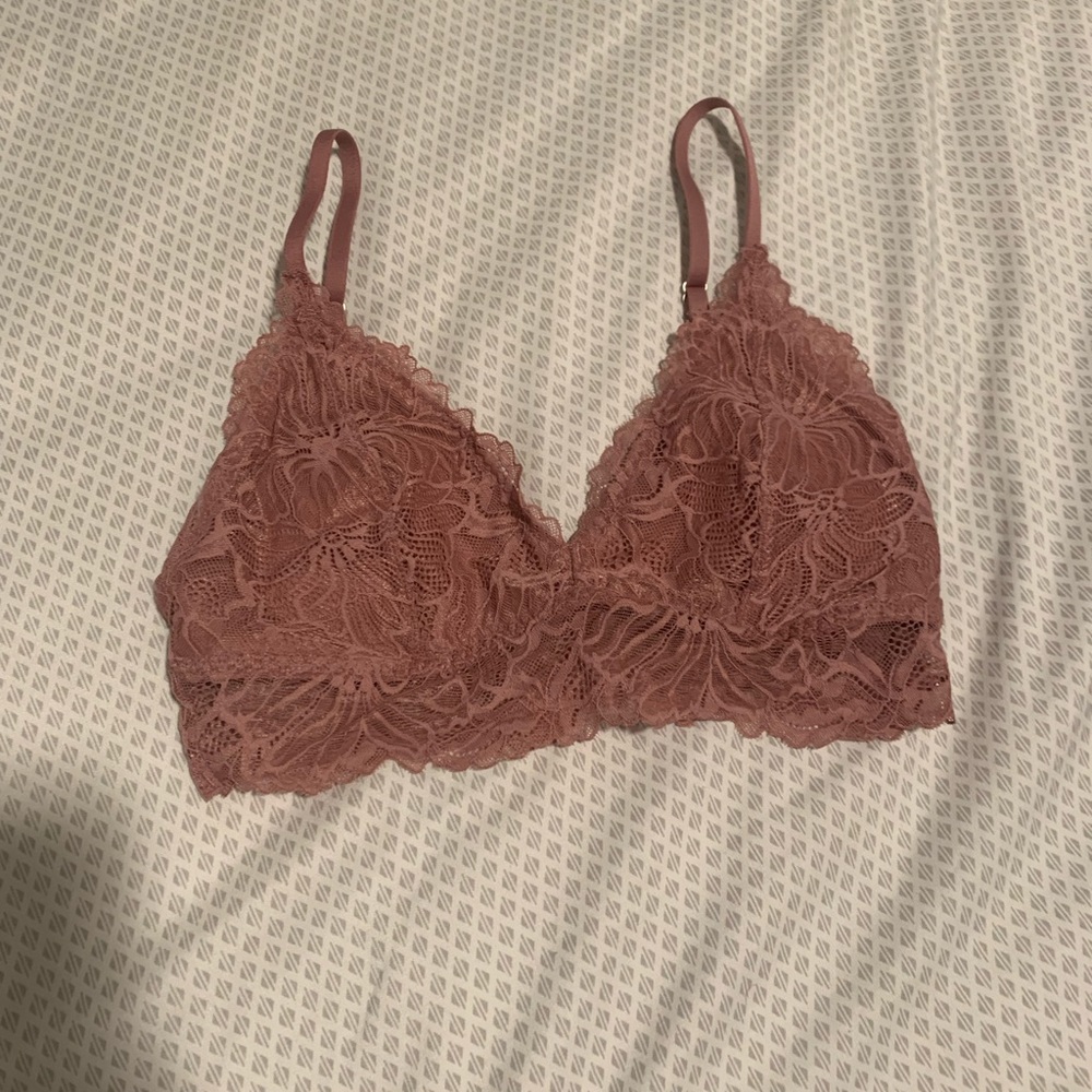 Gilly Hicks Bra